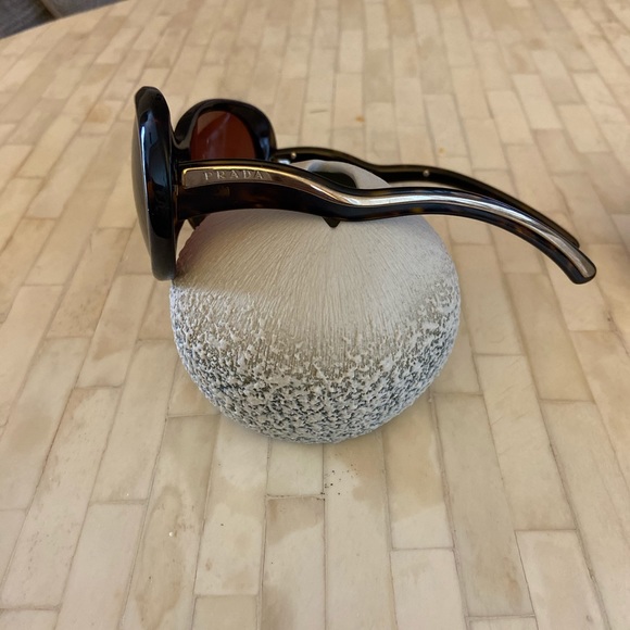 Prada Sunglass Frames - Picture 4 of 5